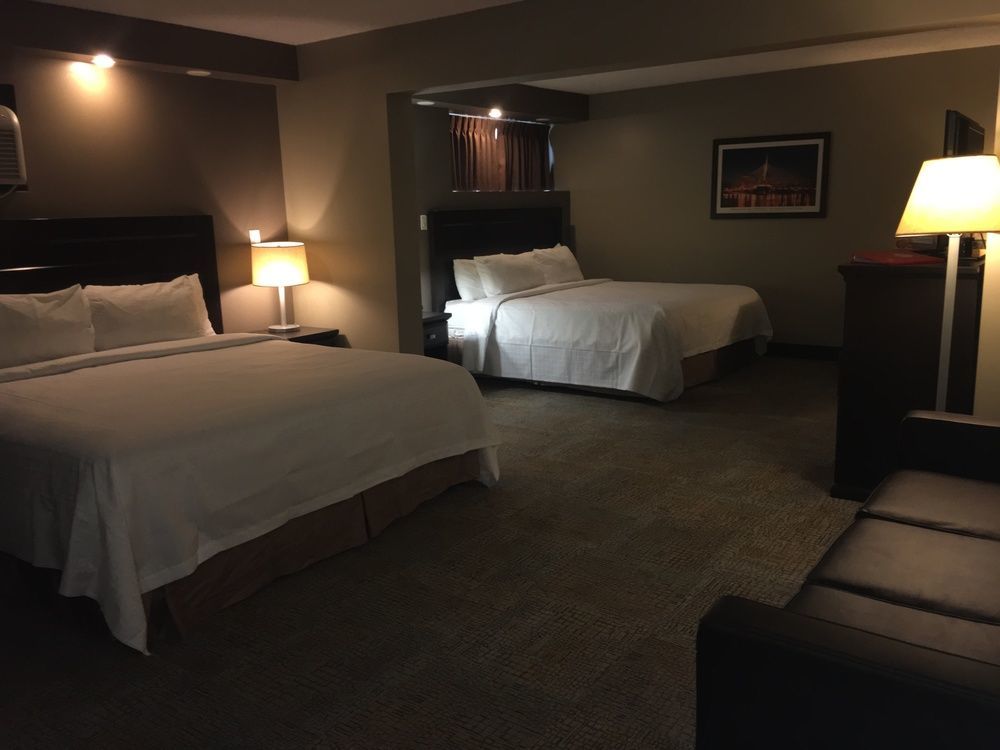 Express By Canad Inns Winnipeg Eksteriør billede